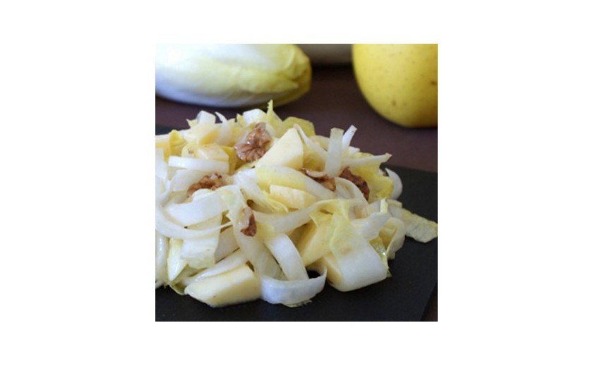 Salade d'endives, pommes et fromage